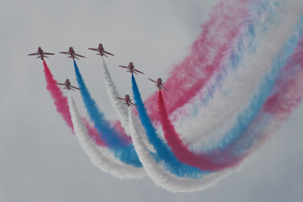 Что такое Drone Swarm? Что такое Drone Swarm?